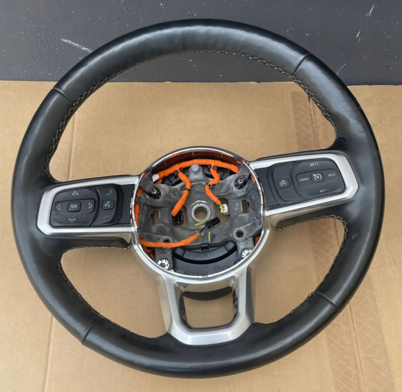 Руль к Jeep Wrangler 2017