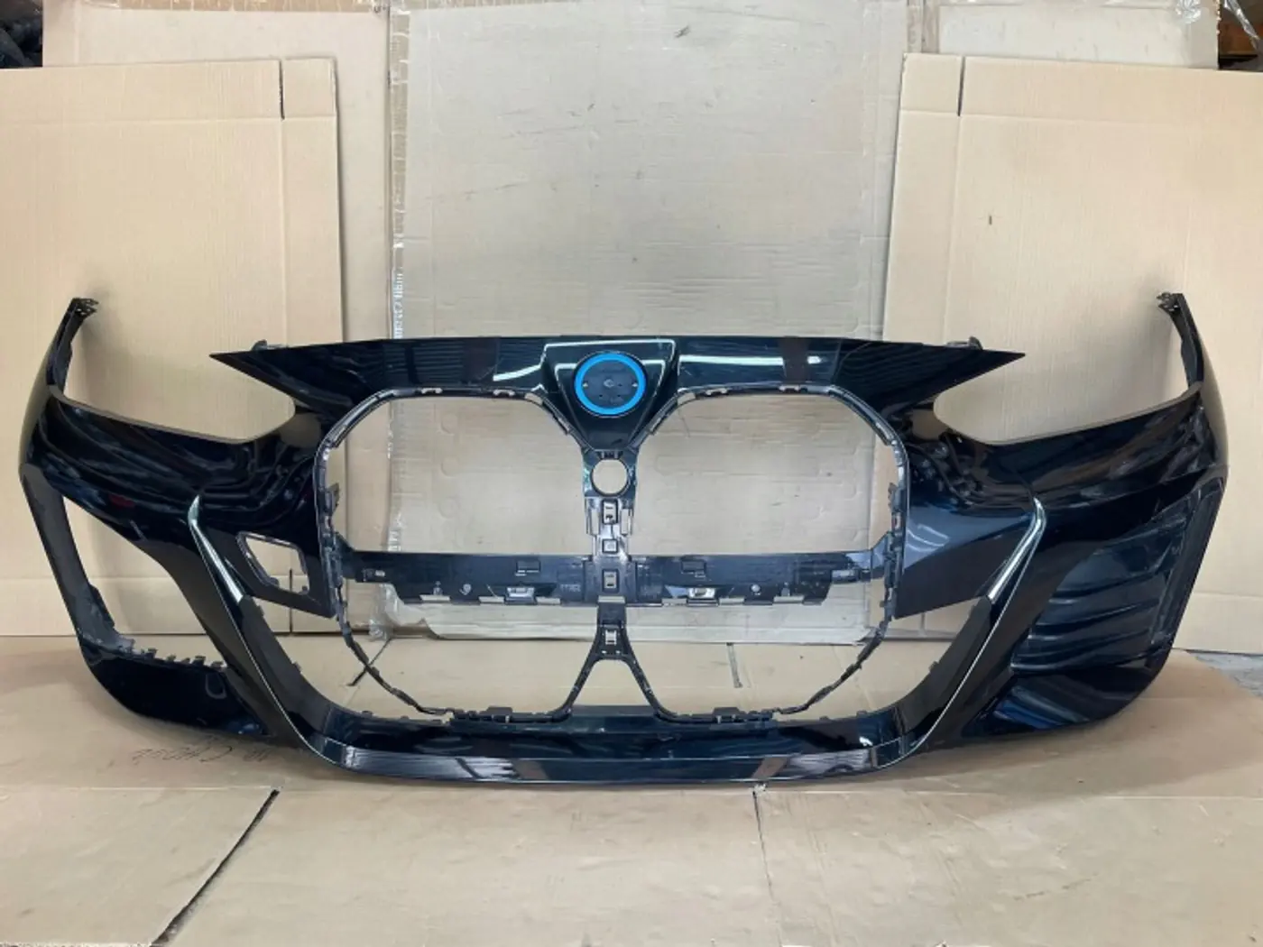 Бампер передний к BMW i4 2021