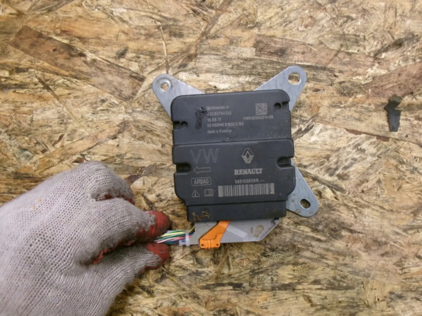 Блок AirBag к Renault Twingo 2014