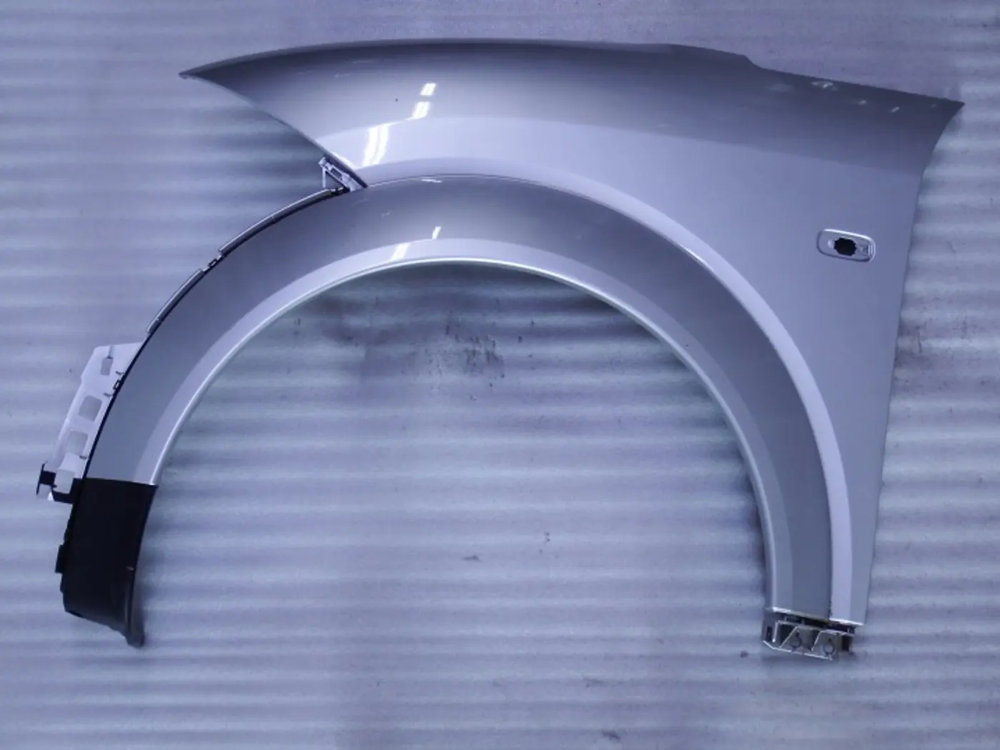 Крыло переднее левое к Audi A2 1999