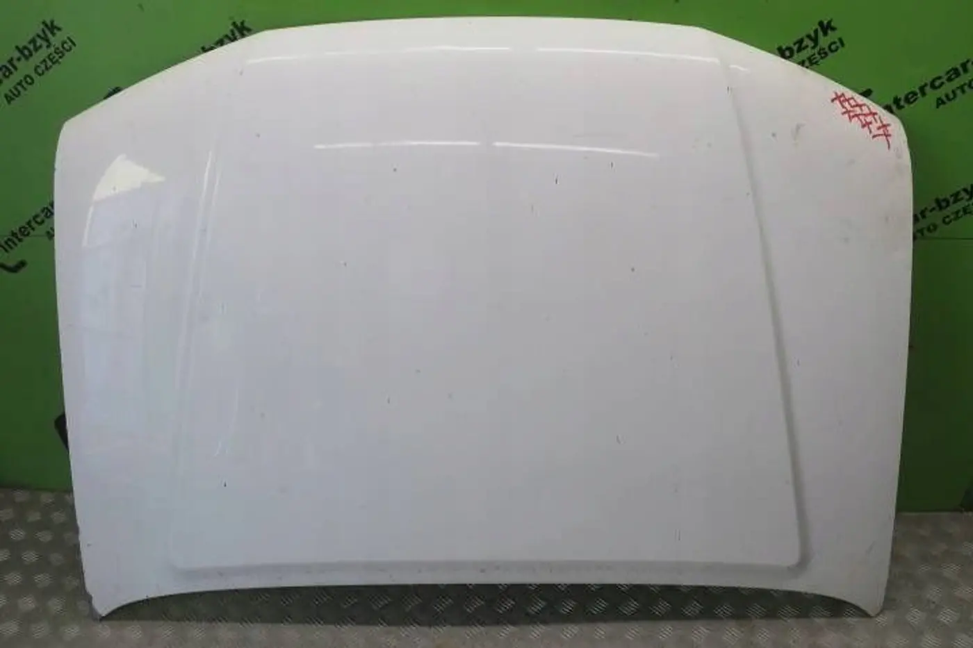 Капот к Nissan Navara (Frontier) 2005