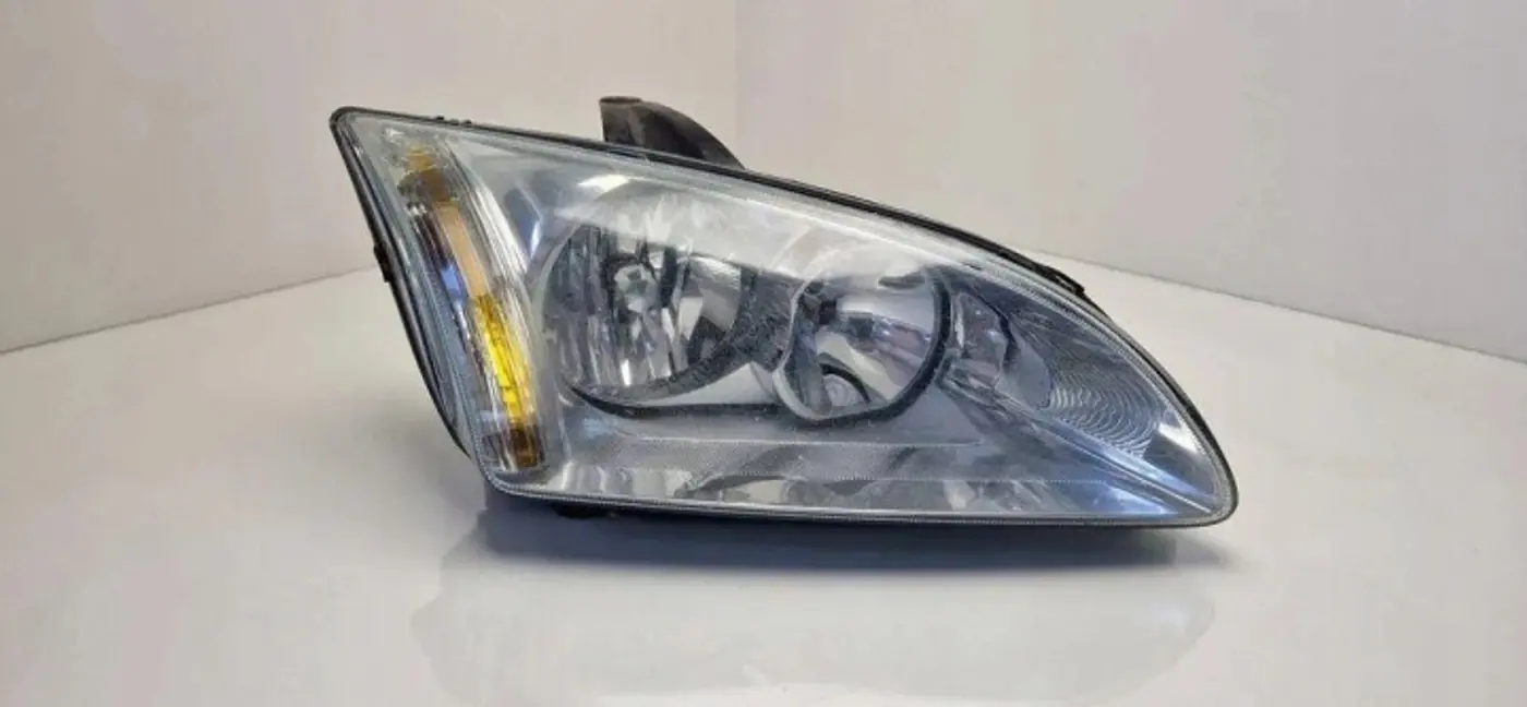 Фара правая к Ford Focus 2005