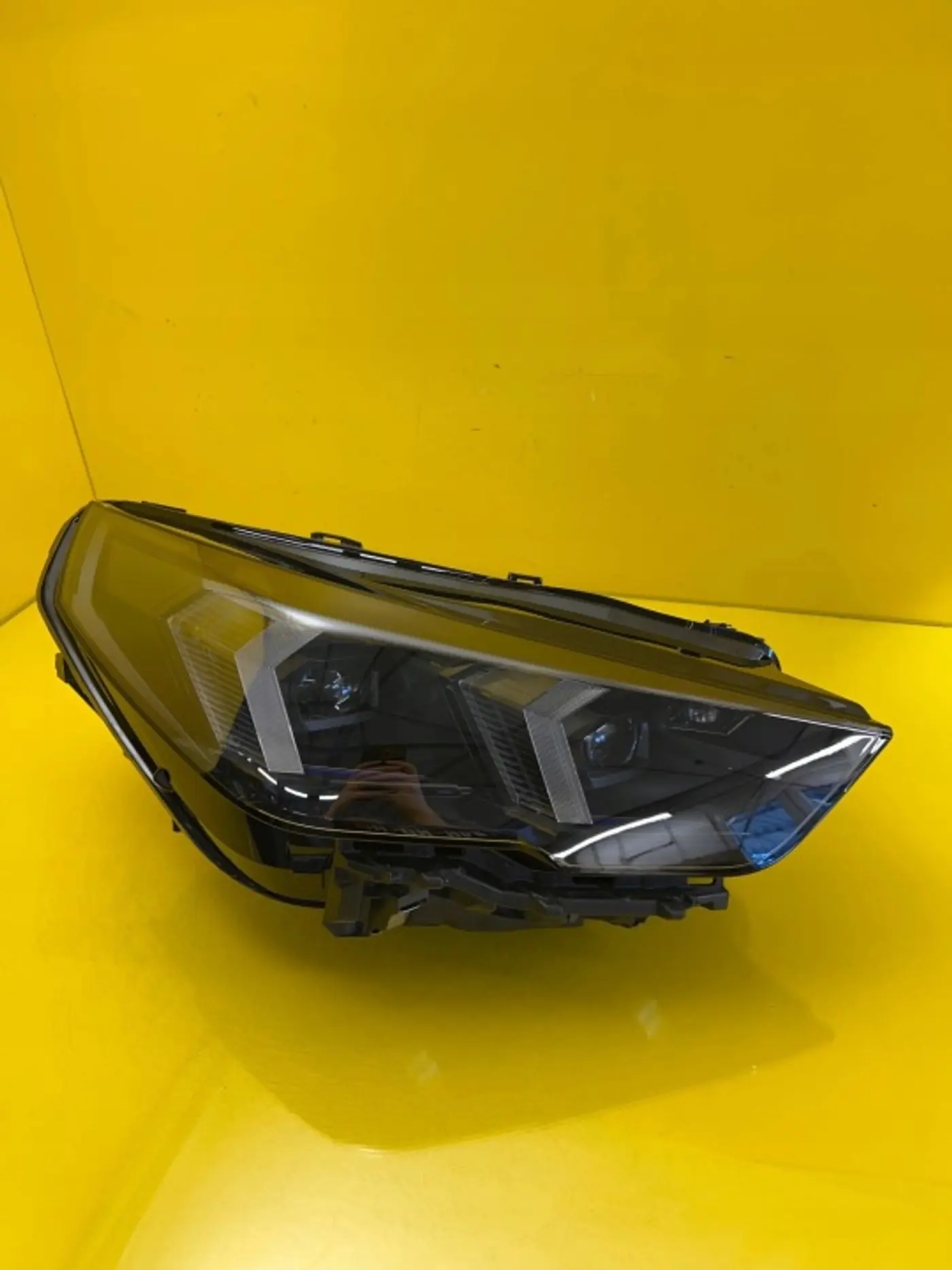 Фара правая к BMW X2 2023