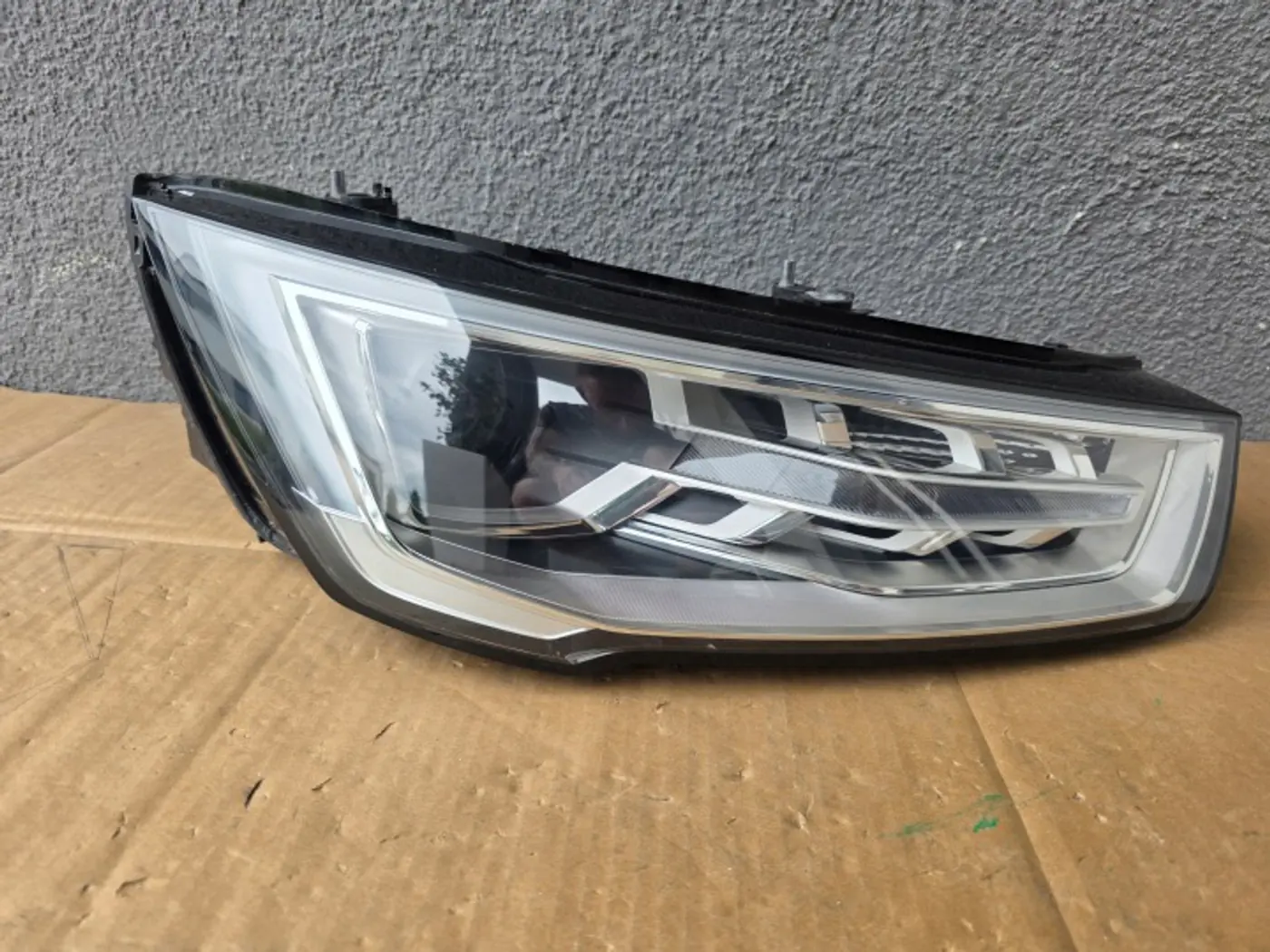 Фара правая к Audi A1 2014