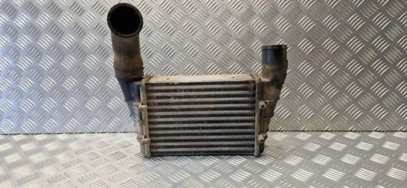 Интеркулер к Audi A4 2004
