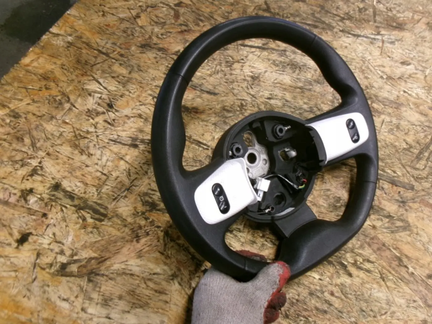 Руль к Renault Twingo 2014