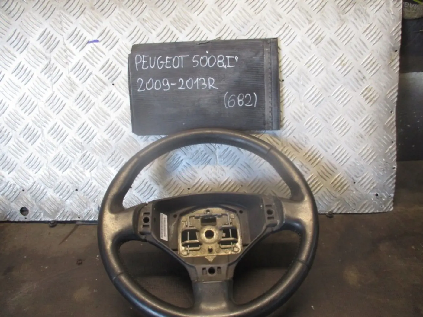 Руль к Peugeot 5008 2009