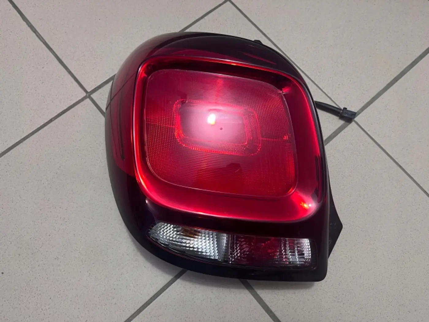 Фонарь задний левый к Citroen C1 2014