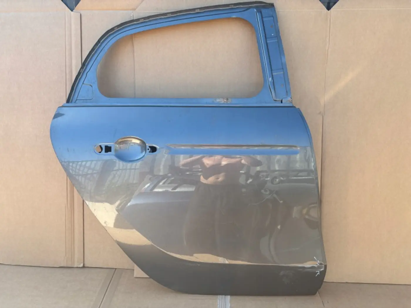 Дверь задняя правая к Smart Forfour 2014