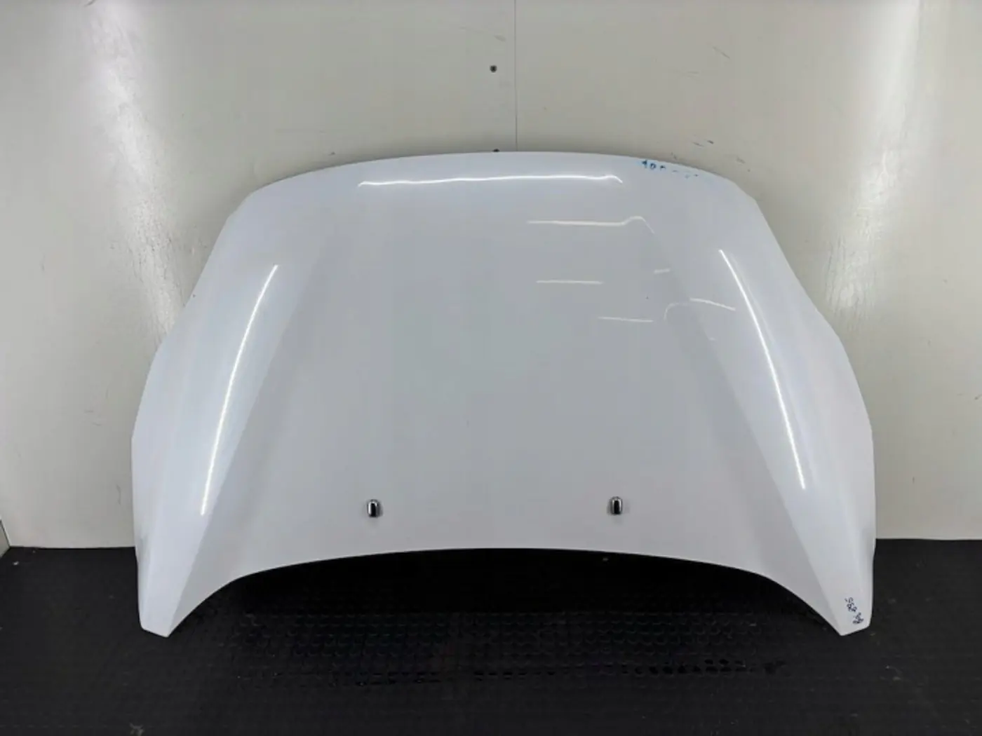Капот к Ford C-MAX 2010