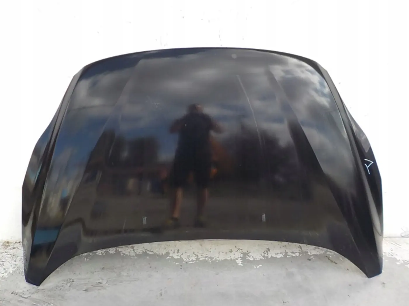 Капот к Ford C-MAX 2010