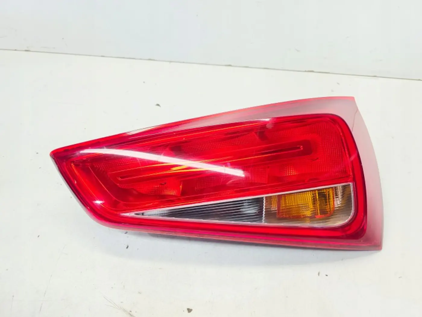 Фонарь задний правый к Audi A1 2010