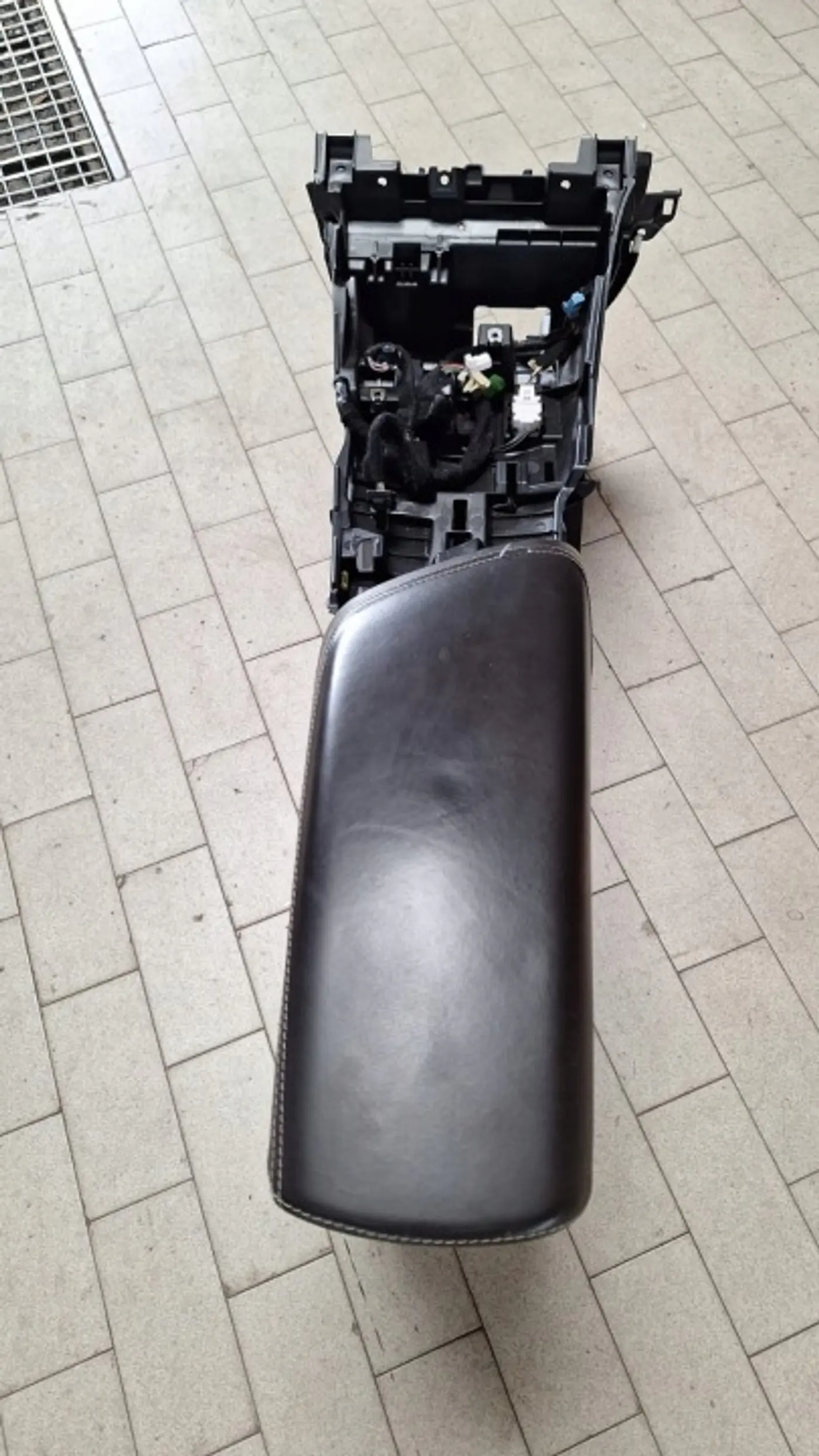 Подлокотник к Renault Espace 2015