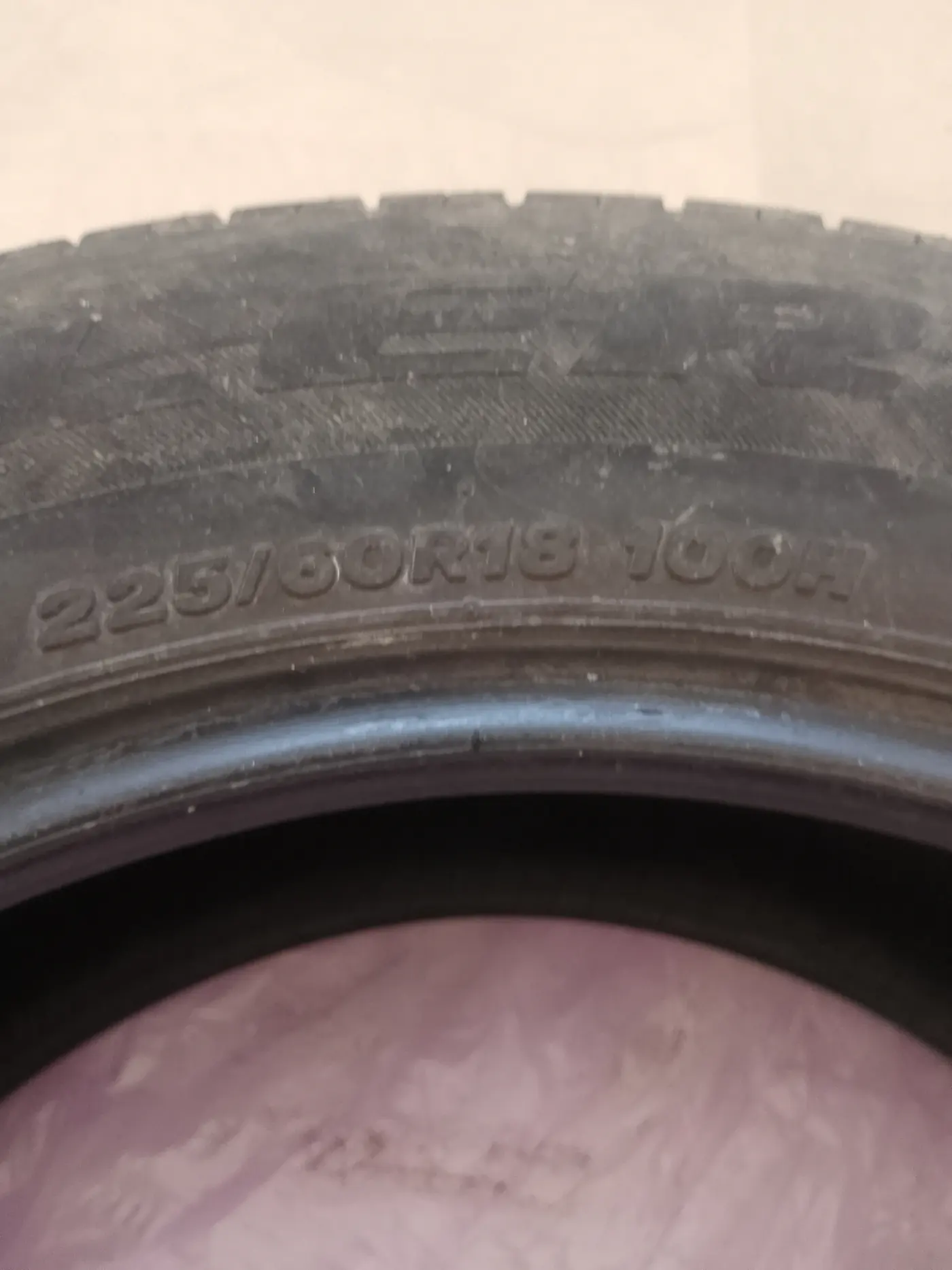 R18 225 60 Bridgestone Dueler