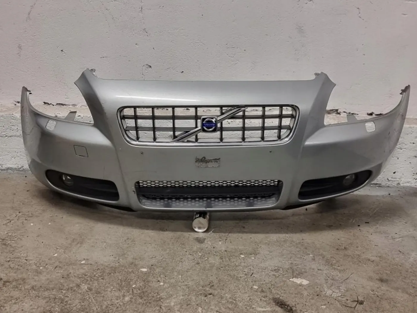 Бампер передний к Volvo C70 2005