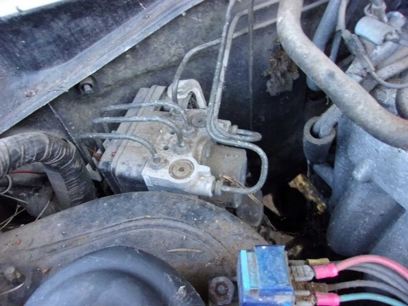 Блок ABS к Mitsubishi i 2006