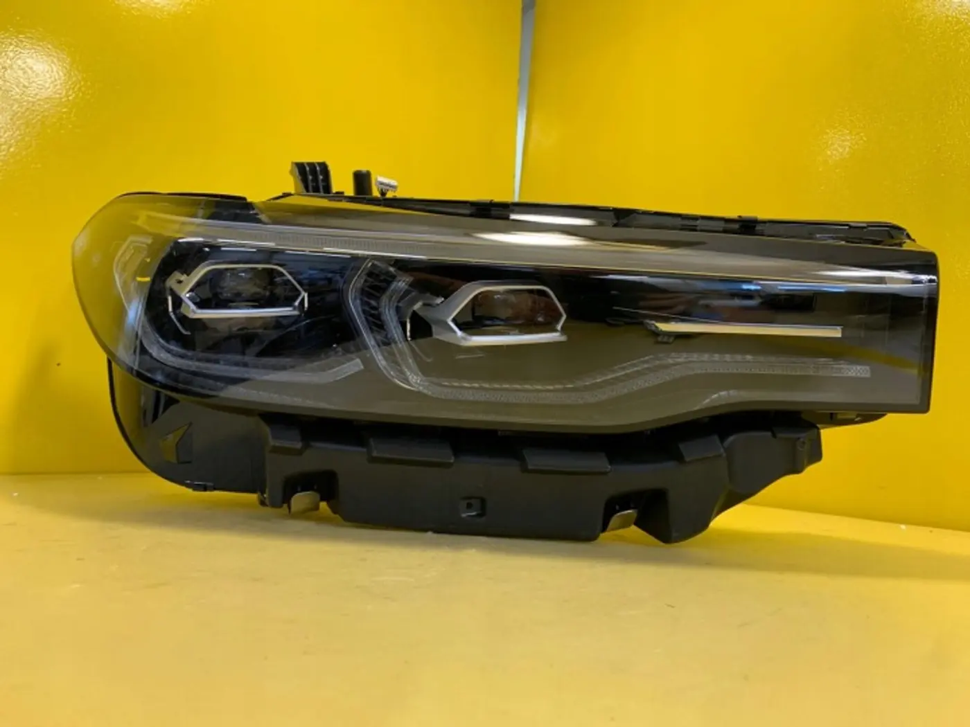 Фара правая к BMW X7 2018