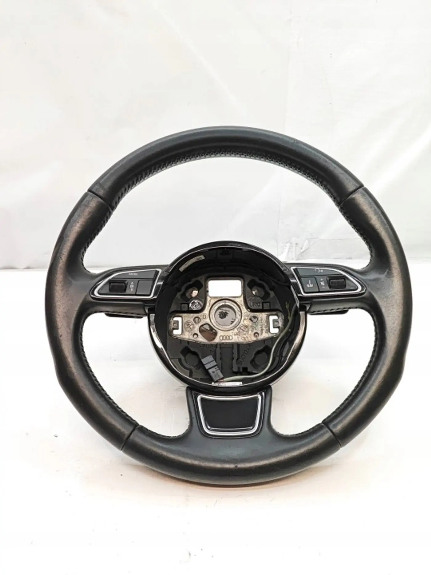 Руль к Audi A5 2011