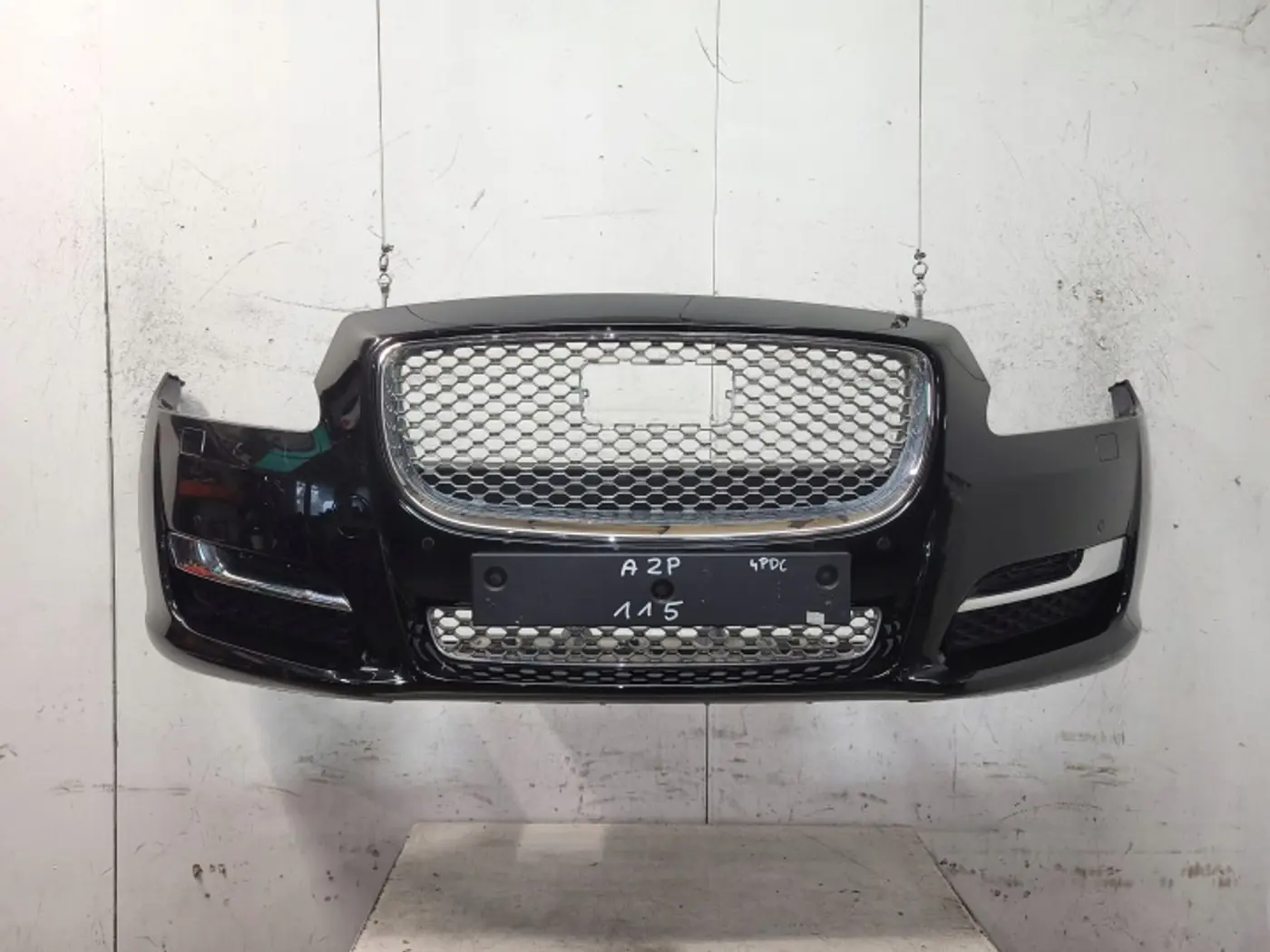 Бампер передний к Jaguar XJ 2016