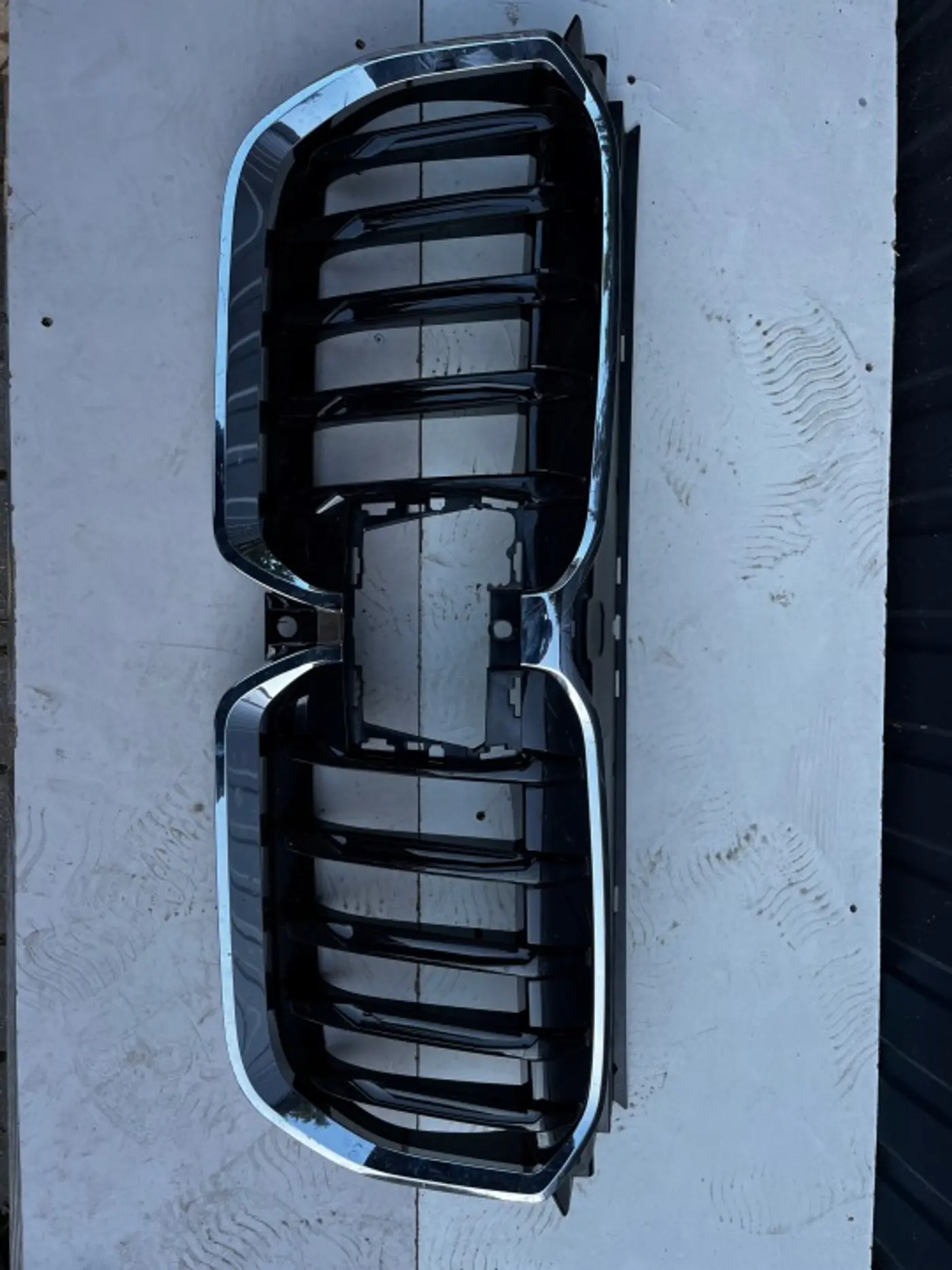 Решетка радиатора к BMW iX1 2022
