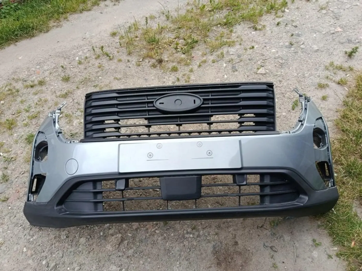 Бампер передний к Ford Transit 2000