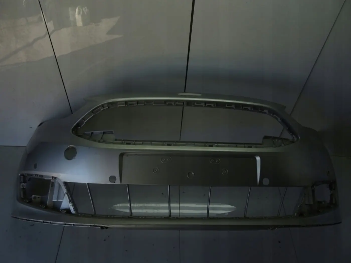 Бампер передний к Ford C-MAX 2010