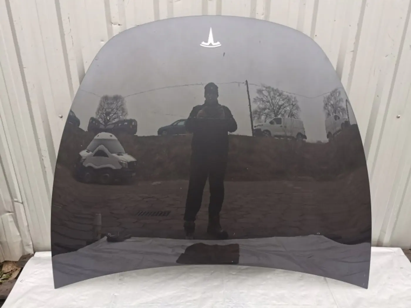 Капот к Tesla Model Y 2020
