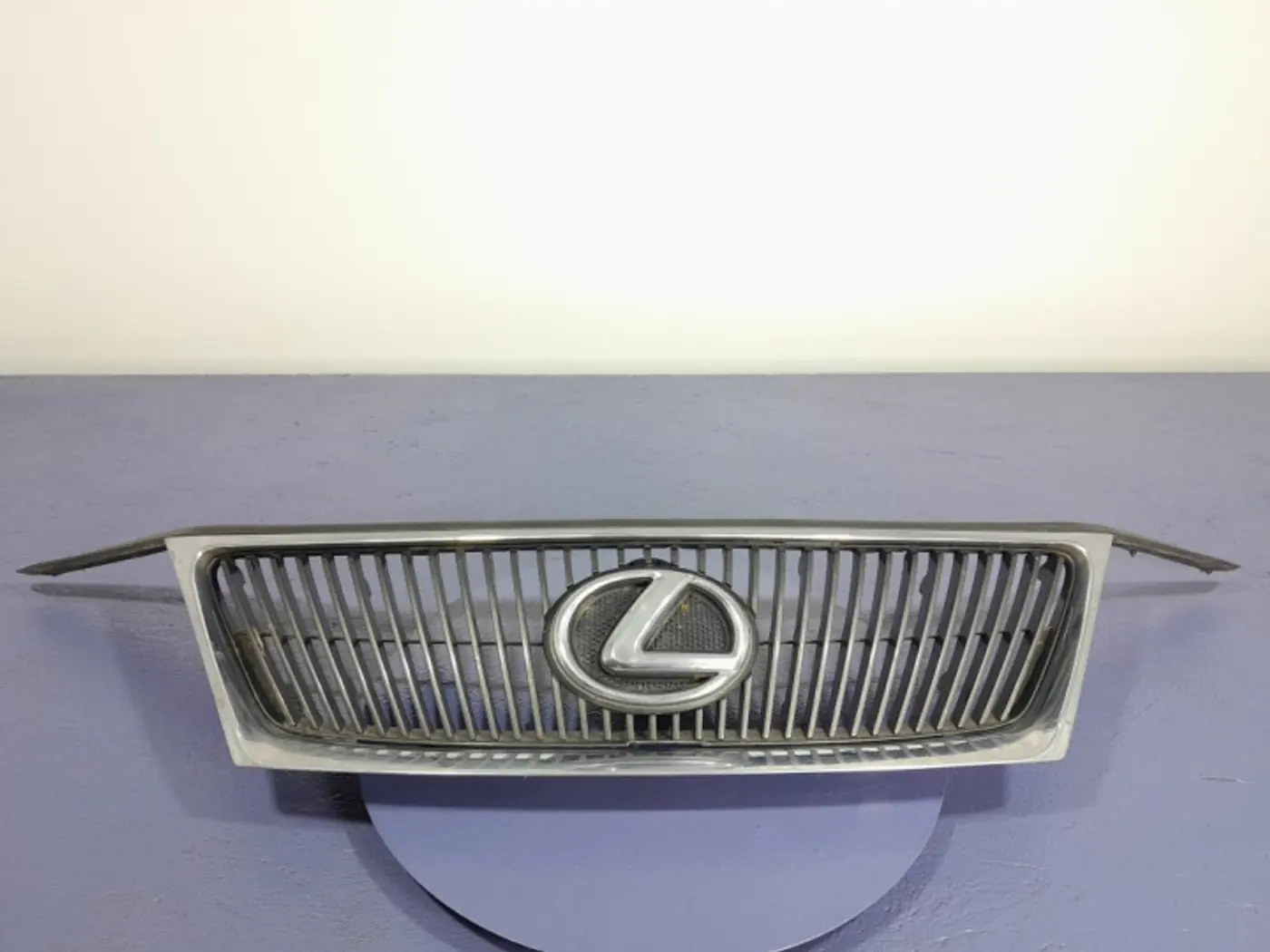 Решетка радиатора к Lexus IS 2005