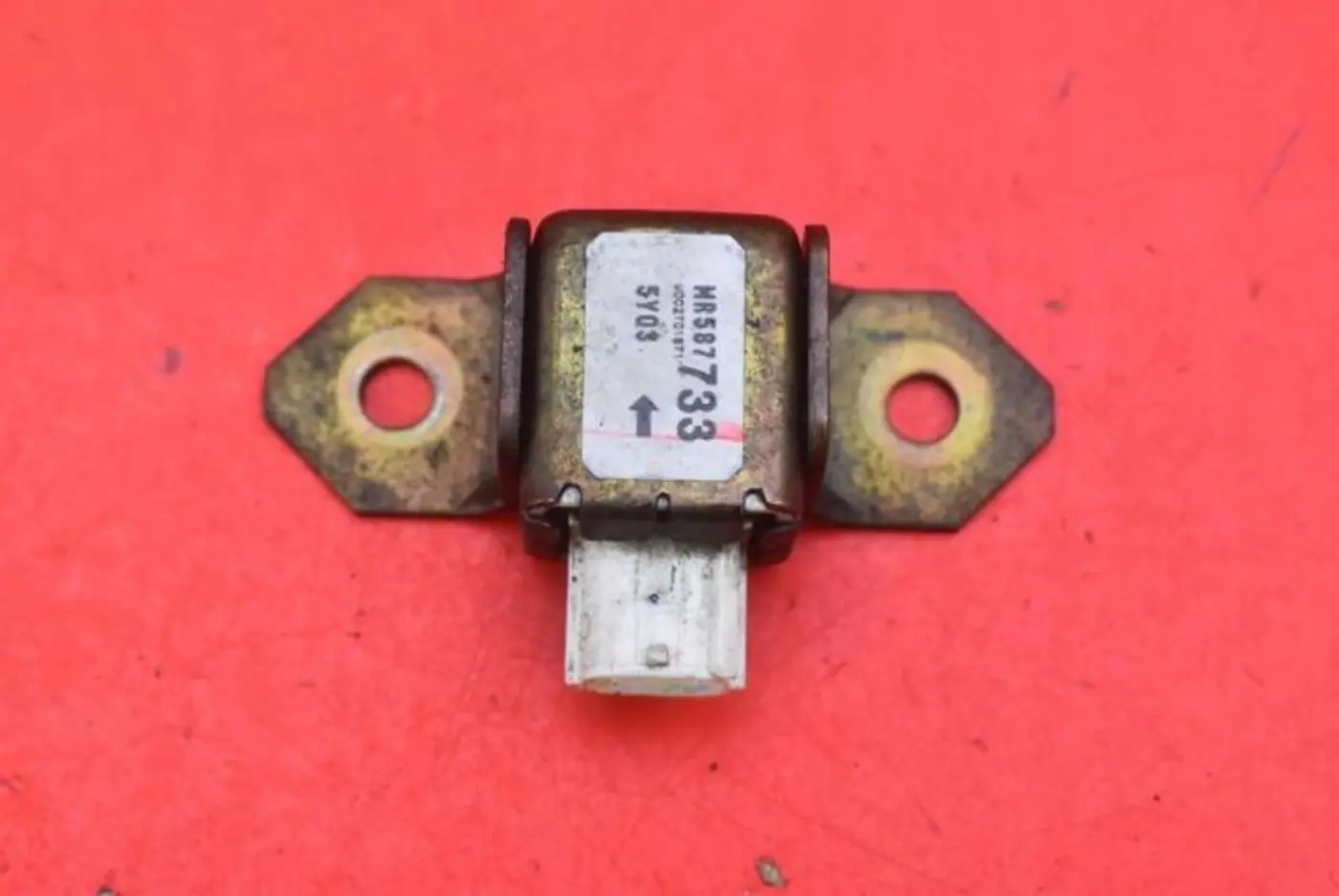 Датчик удара к Mitsubishi i 2006