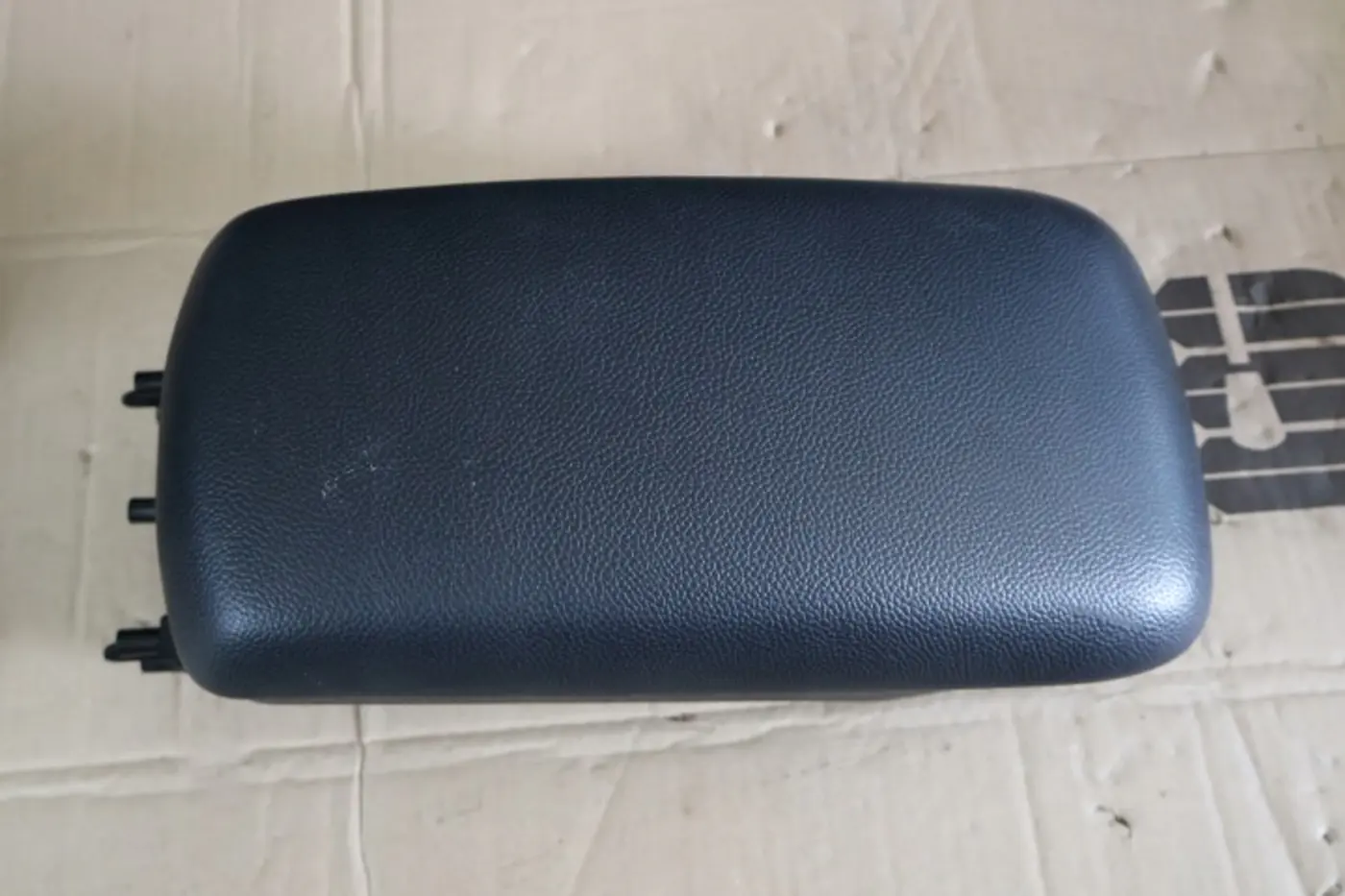 Подлокотник к Kia Ceed 2006