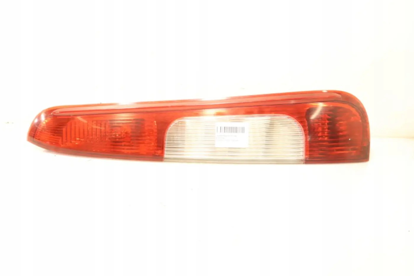 Фонарь задний правый к Ford C-MAX 2003