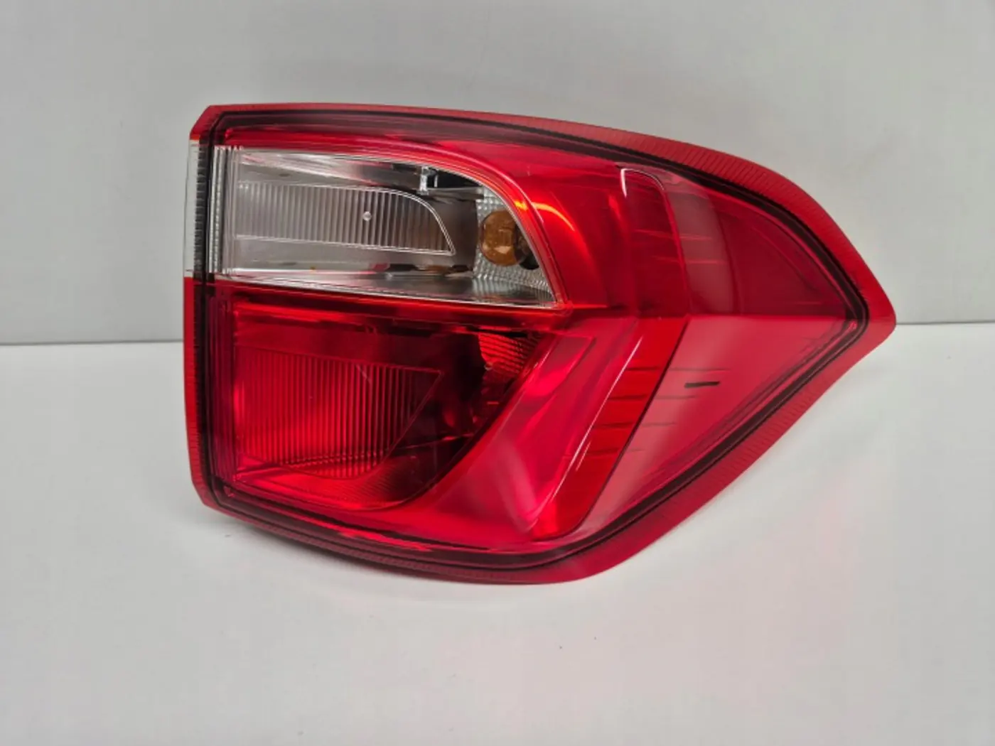 Фонарь задний правый к Ford EcoSport 2017