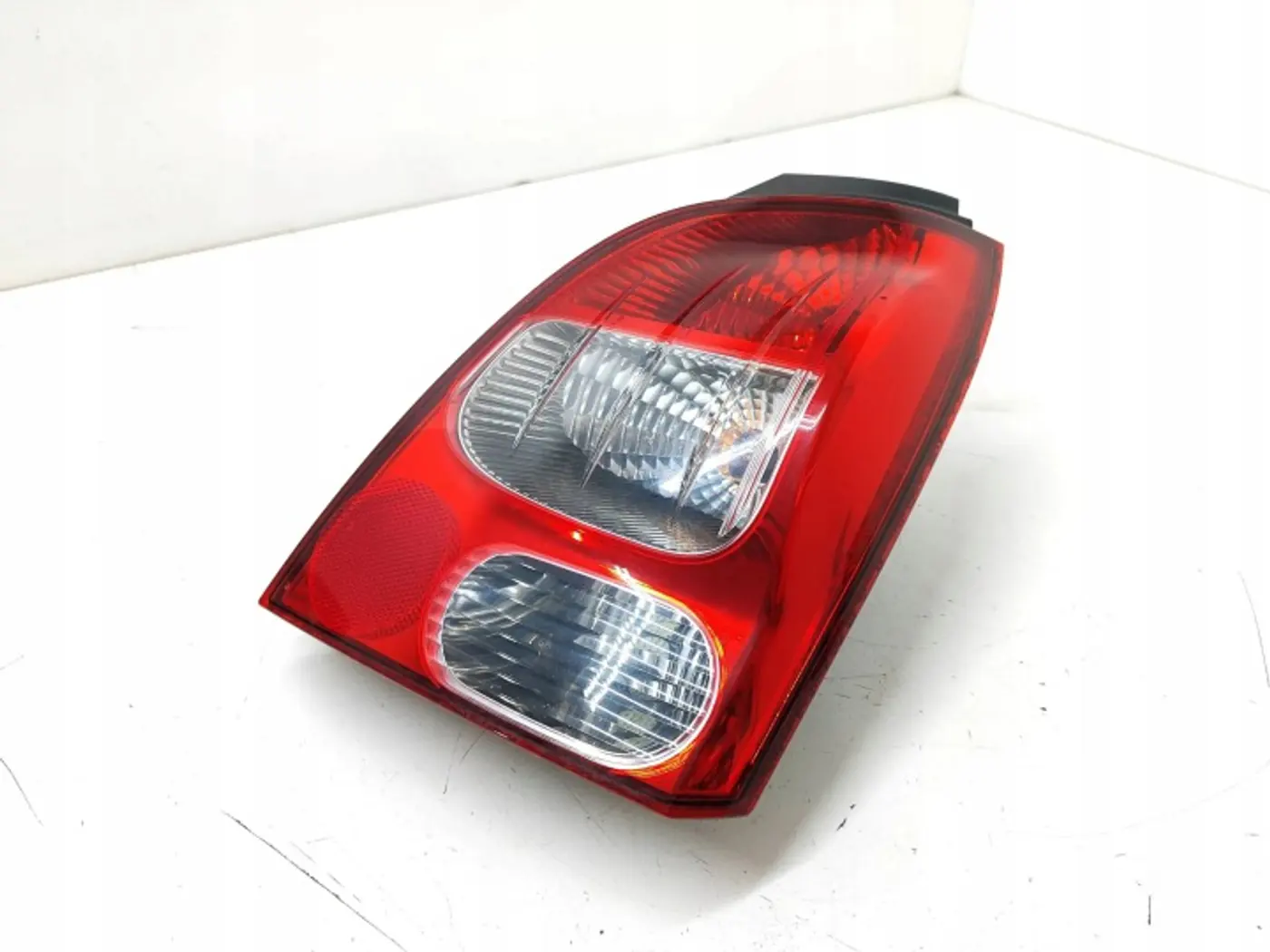 Фонарь задний правый к Renault Twingo 2007