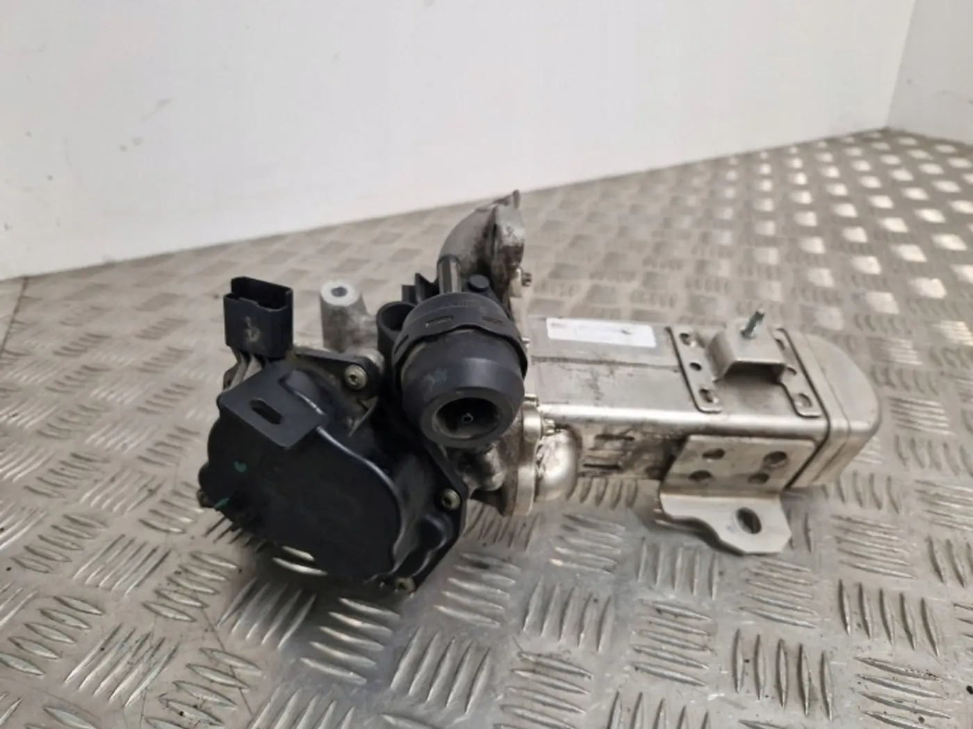 Радиатор EGR к DS 5 2015