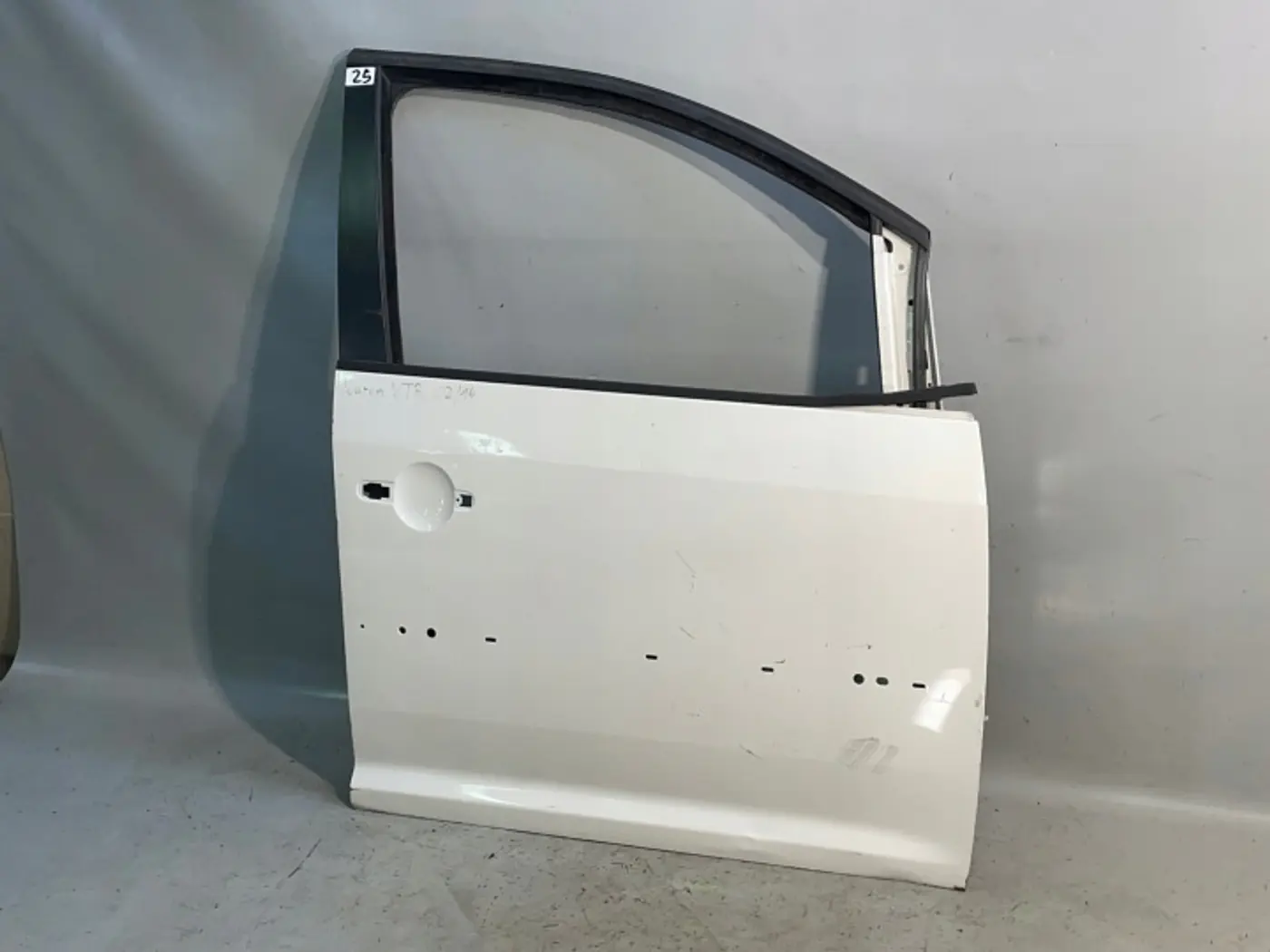 Дверь передняя правая к Volkswagen Gol 2008