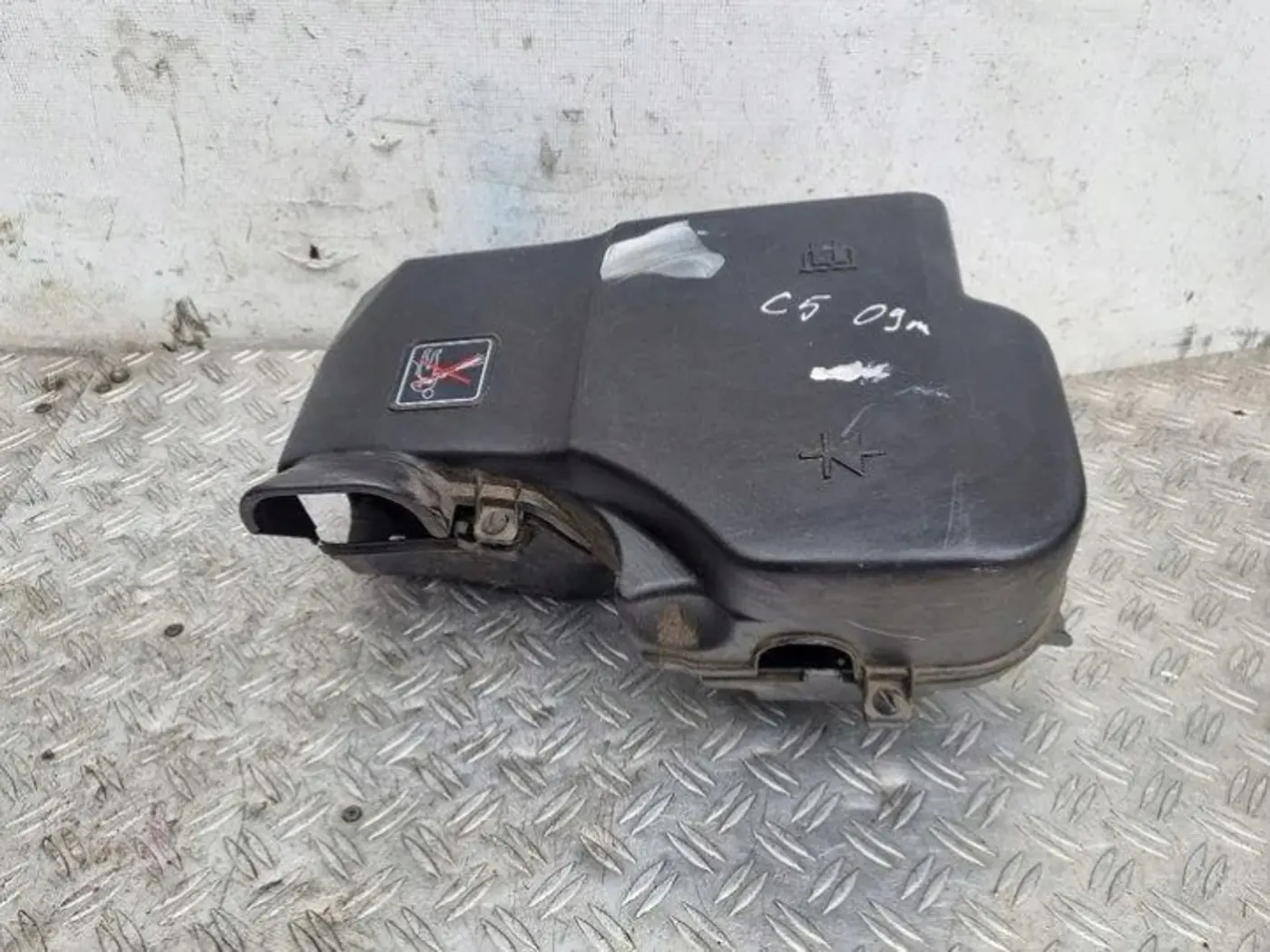 Блок предохранителей к Citroen C5 2001