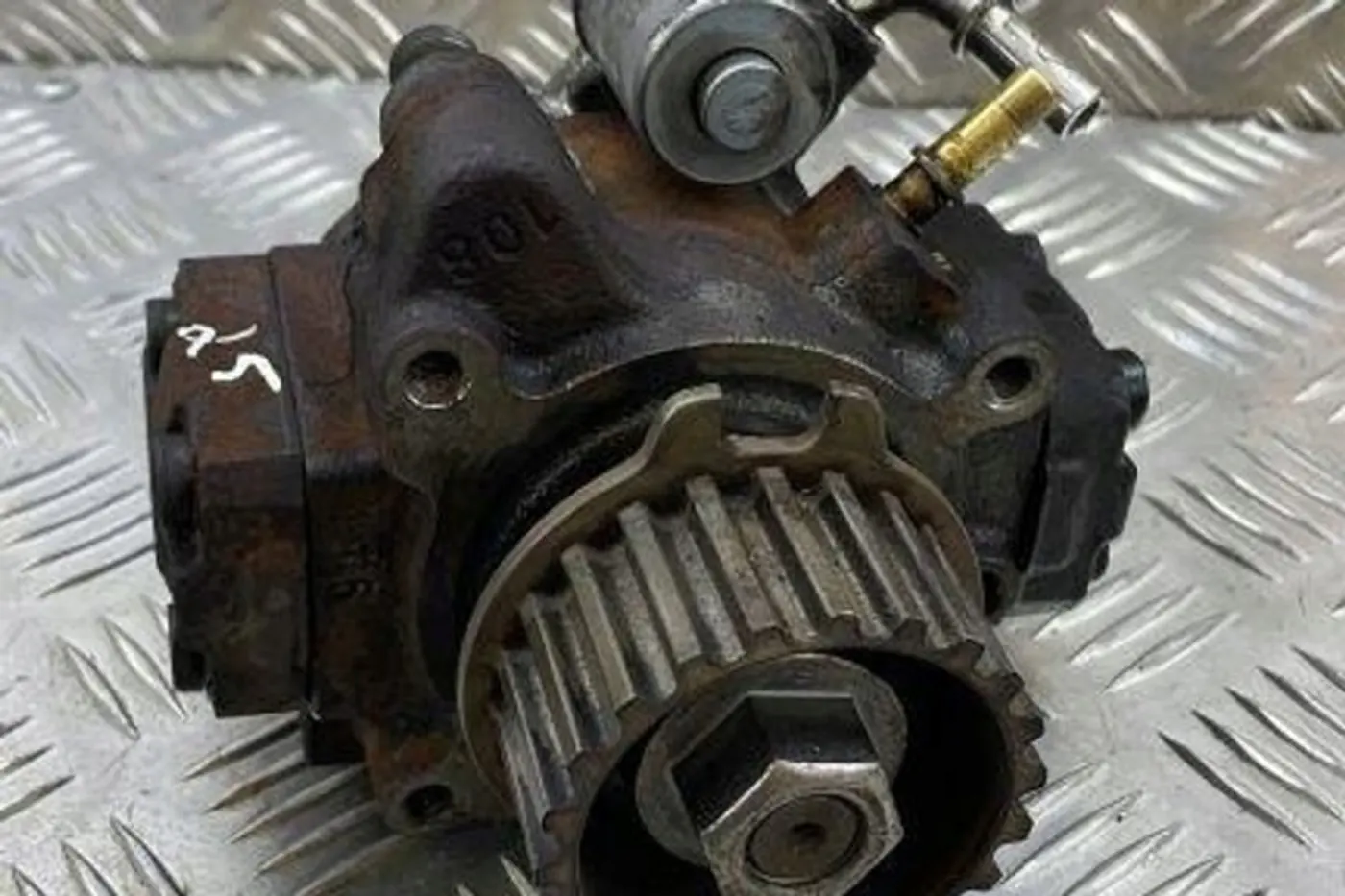 Насос топливный к Ford C-MAX 2003