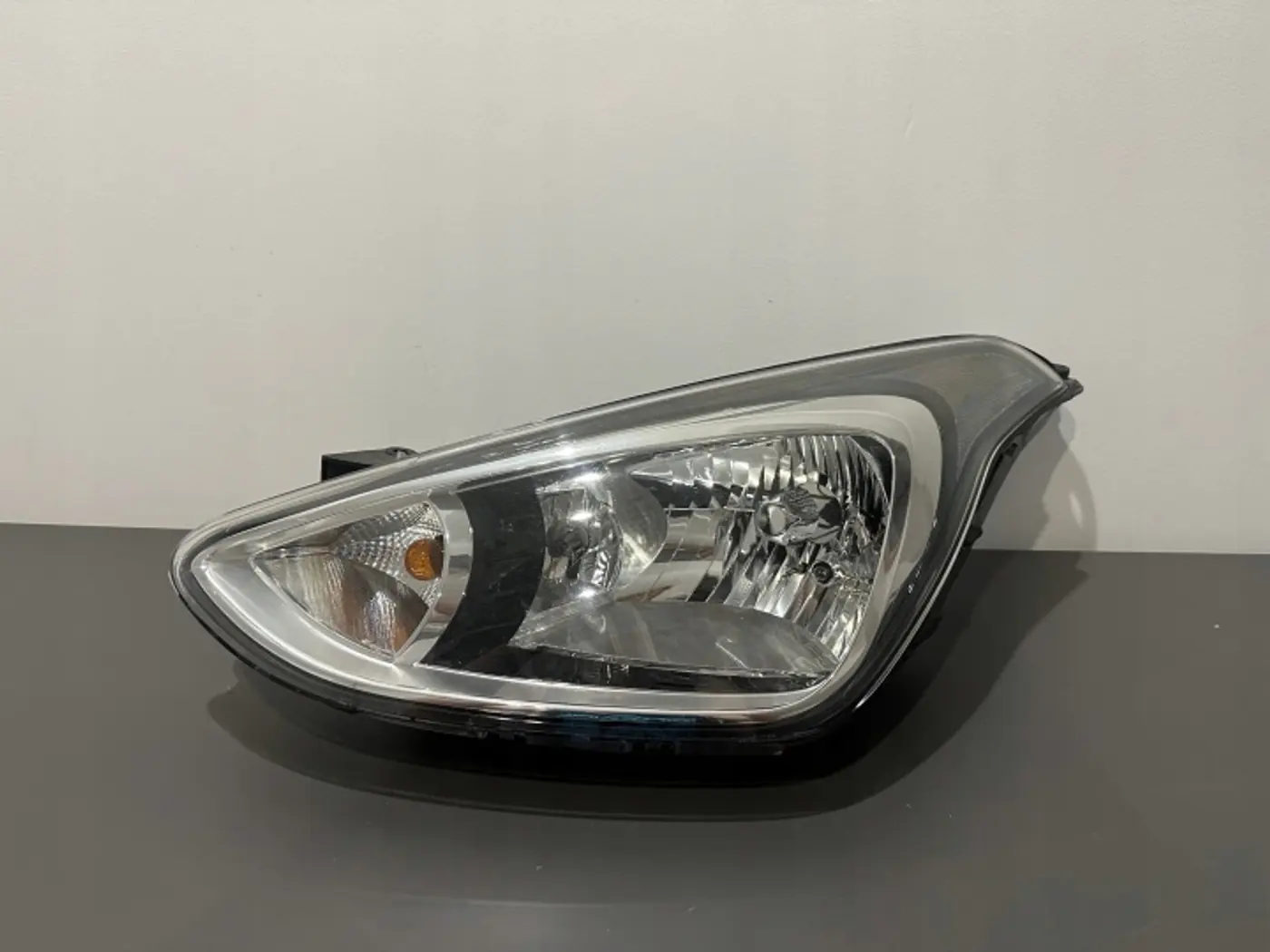 Фара левая к Hyundai i10 2013