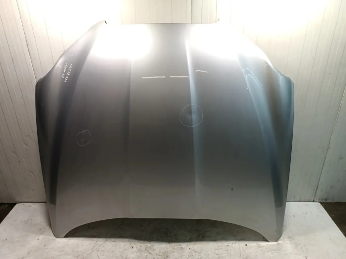 Капот к Jaguar XF 2007