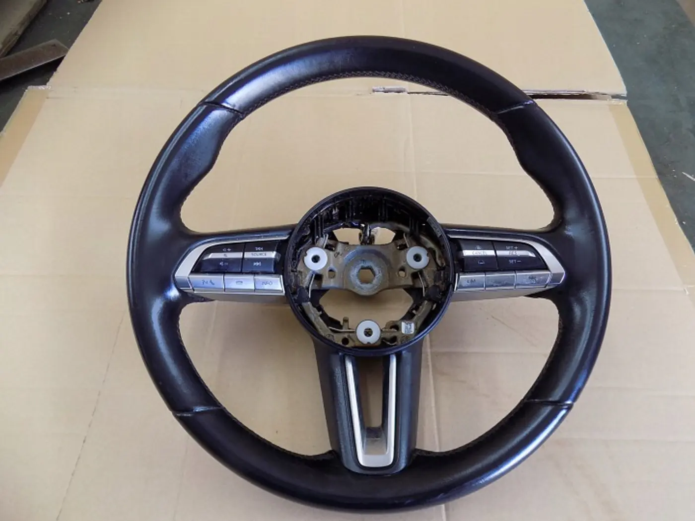 Руль к Mazda  2019