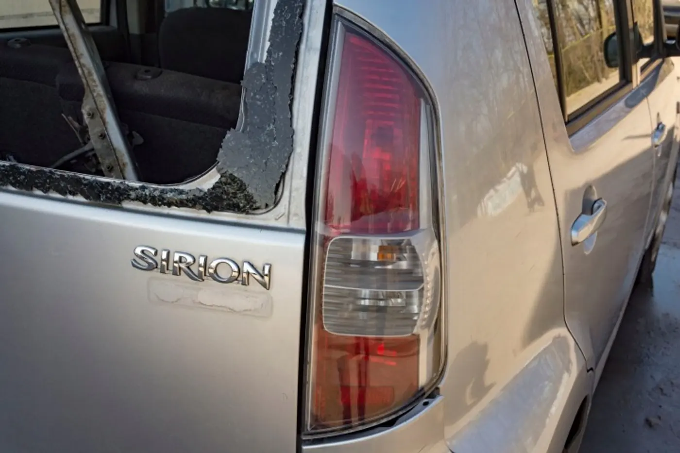Фонарь задний правый к Daihatsu Sirion 2002