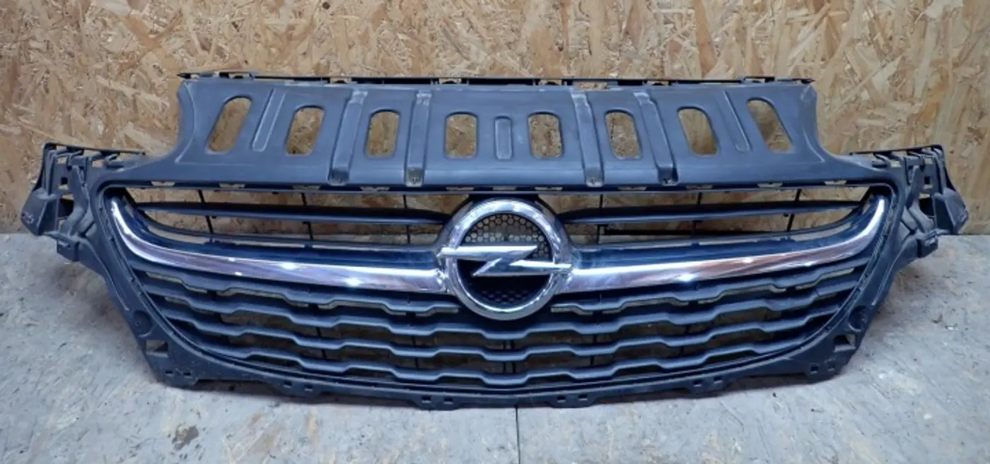 Решетка радиатора к Opel Corsa 2014
