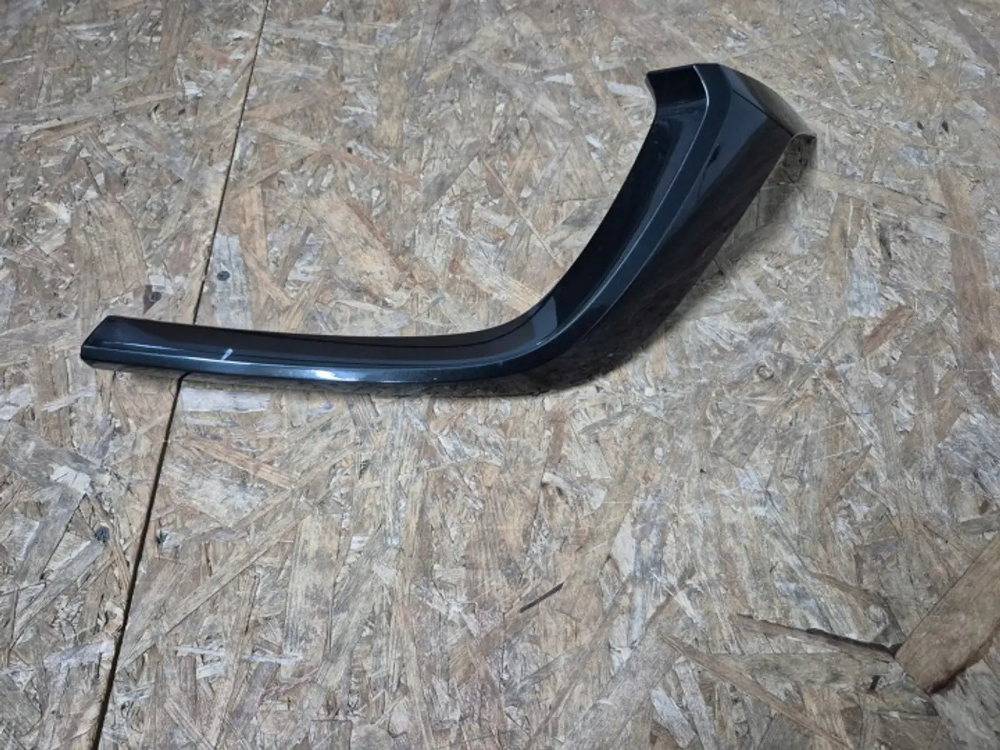 Решетка радиатора к Mazda 2 2010
