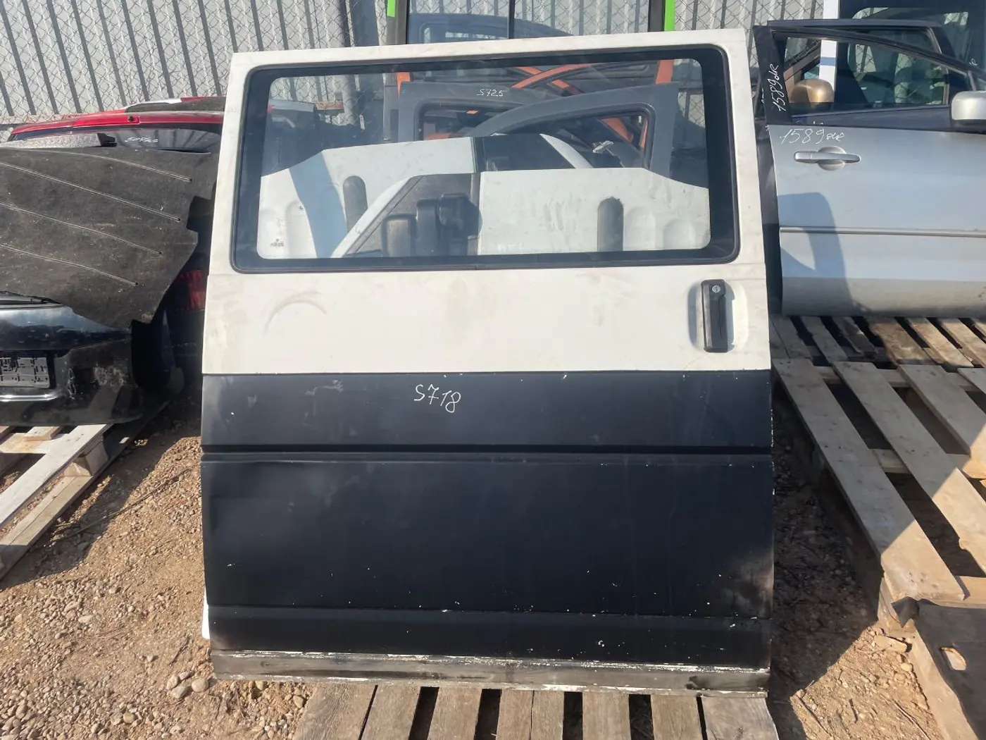 Дверь сдвижная к Volkswagen Transporter 1998