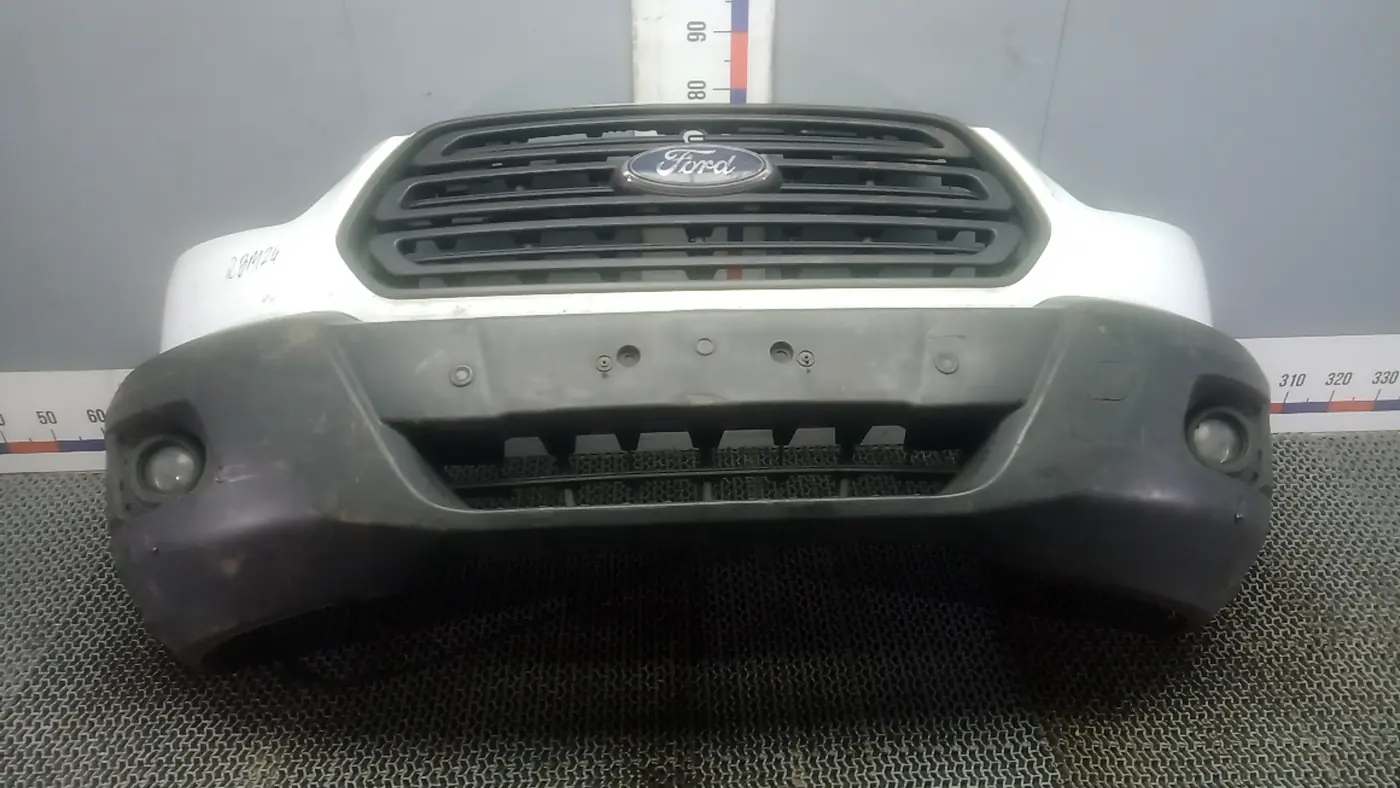 Бампер передний к Ford Tourneo Connect 2015