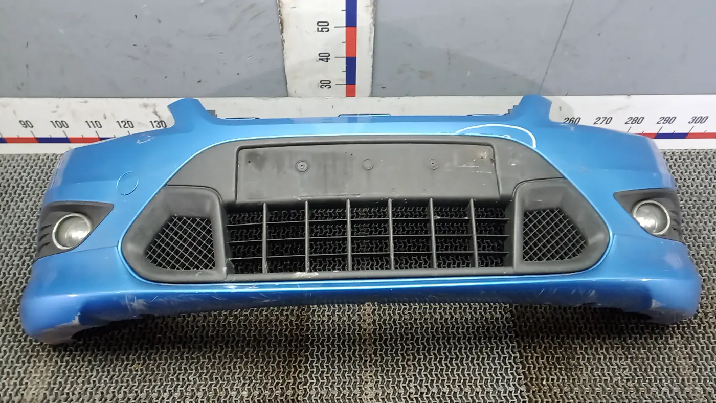 Бампер передний к Ford Focus 2010