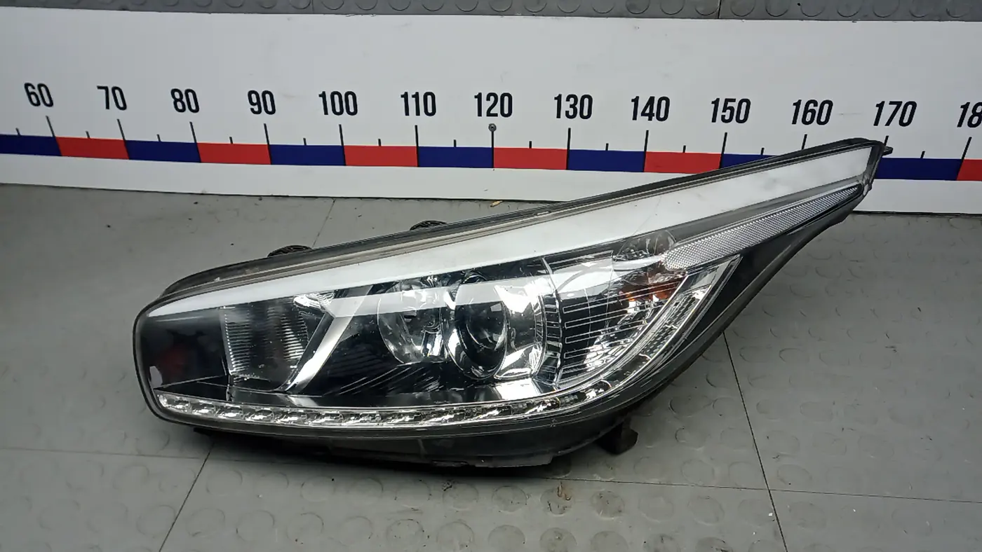 Фара левая к Kia Ceed 2012