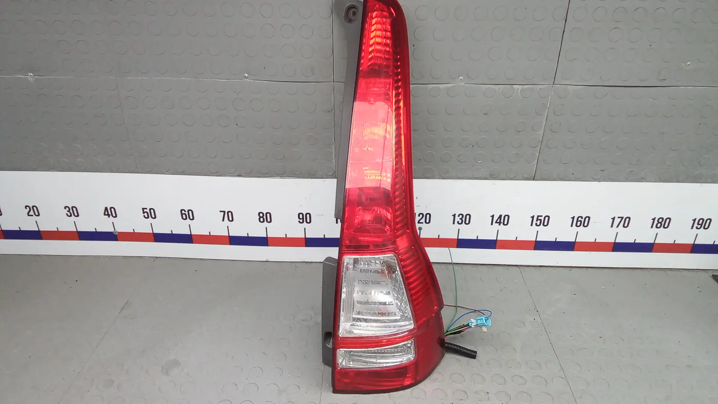 Фонарь задний правый к Honda CR-V 2008
