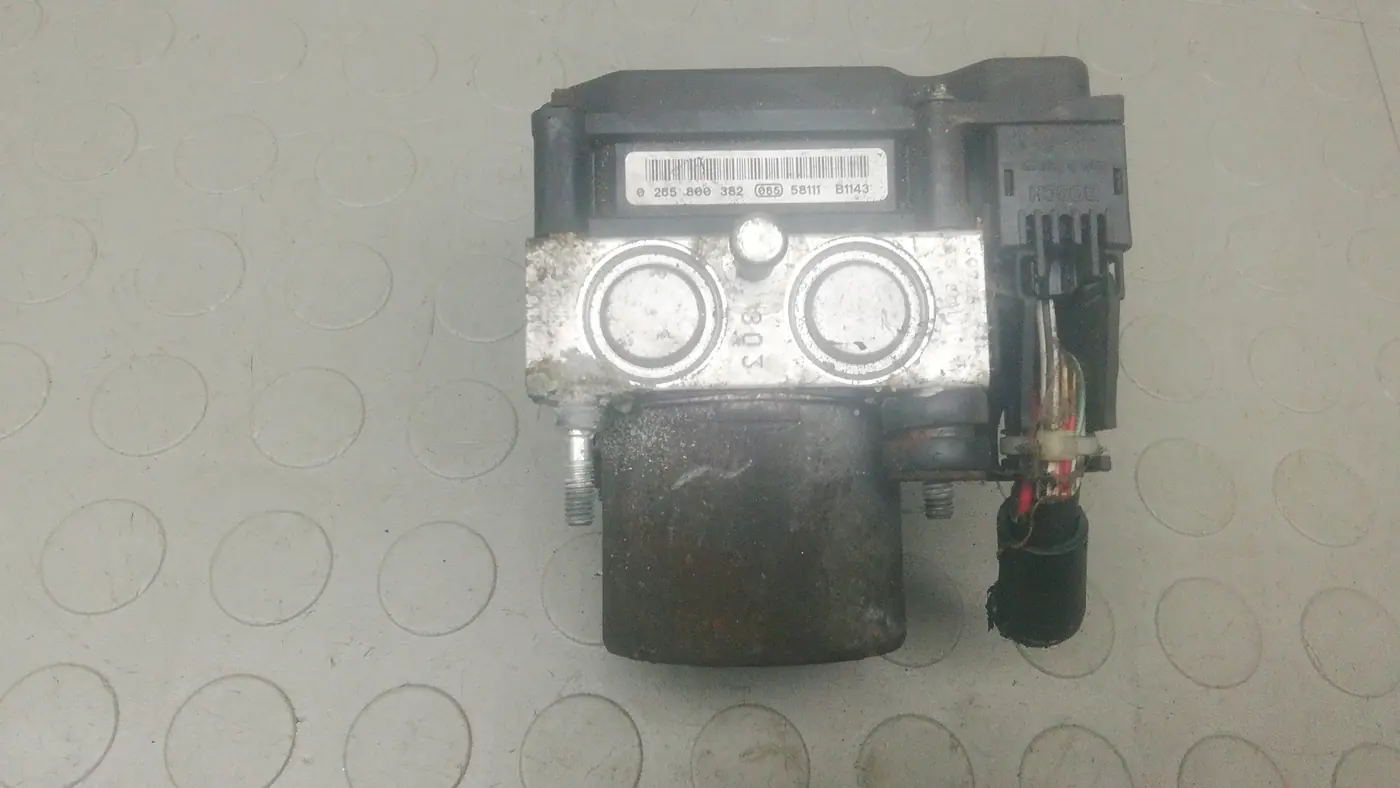Блок ABS к Toyota Avensis 2005