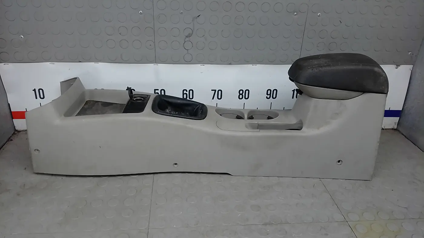 Подлокотник к Kia Cerato 2005